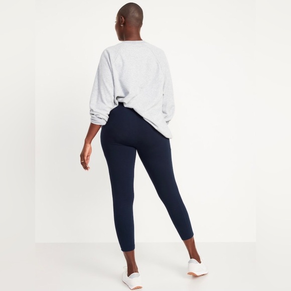 Old Navy High-Waisted Side-Pocket 7/8 Length Leggings, Navy Blue, SMALL TALL - Picture 3 of 8